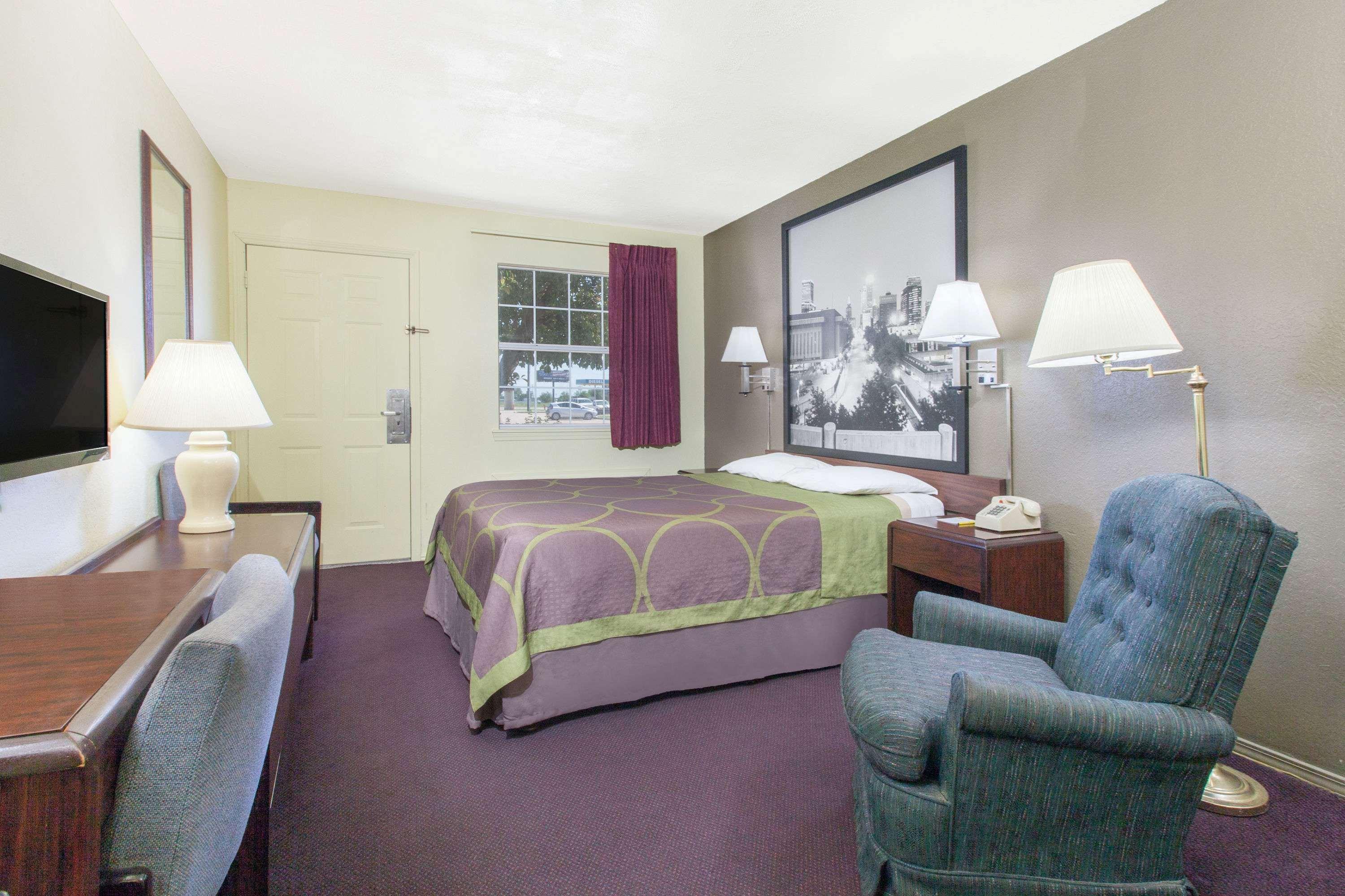 Rodeway Inn Маскоги Экстерьер фото